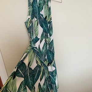 Tropical print dress size 4